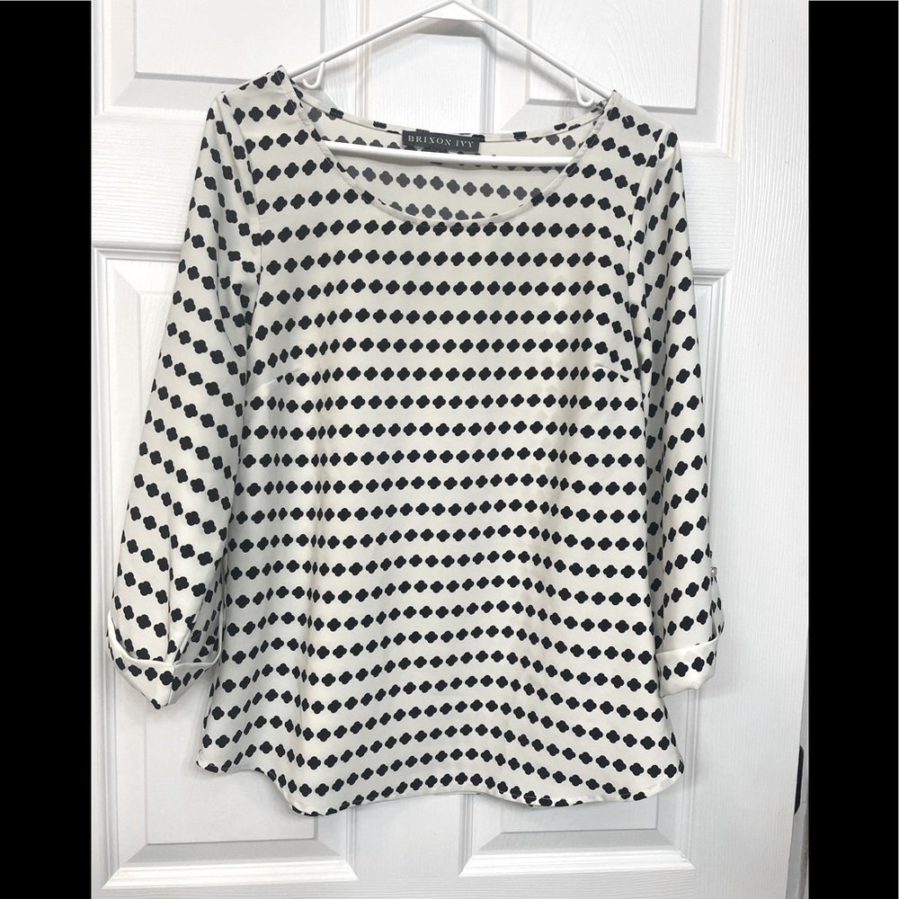 White/black blouse